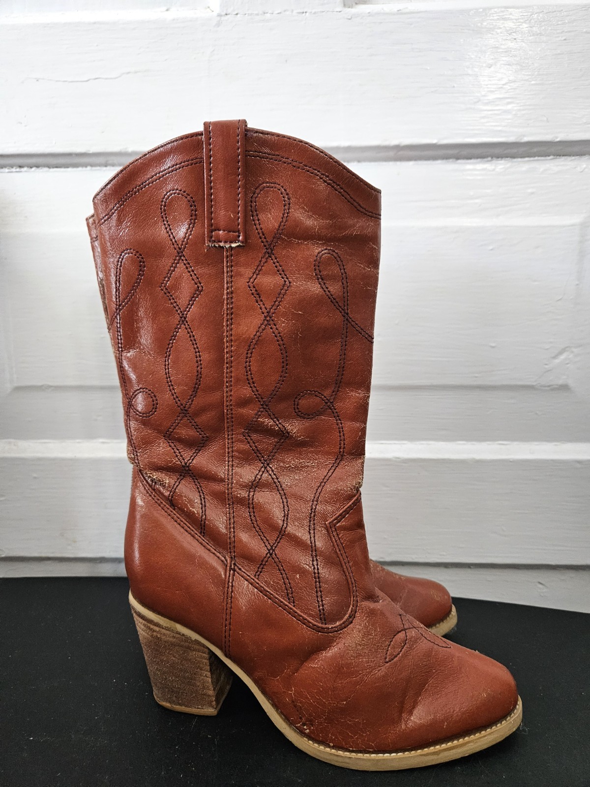 Vintage Man Made Materials Embroidered Cowboy Boots 7.5 Women’s – CRACKING