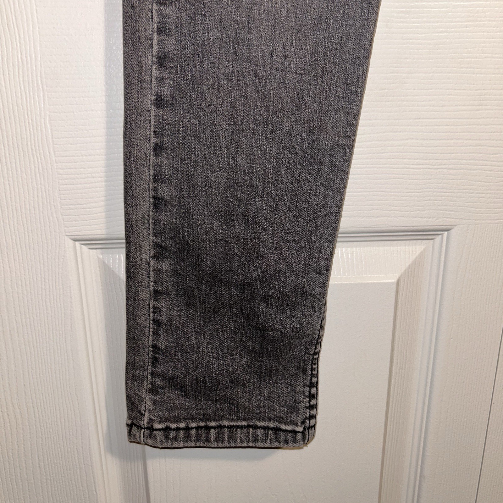 Levi’s Premium Men’s 510 Slim Straight Fit Black Grey Wash Denim Jeans