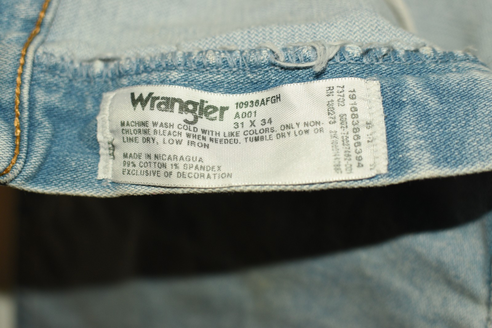 Wrangler 936 Cowboy Cut Slim Active Flex Stretch Bleach AFGH 31 x 26 crop jeans