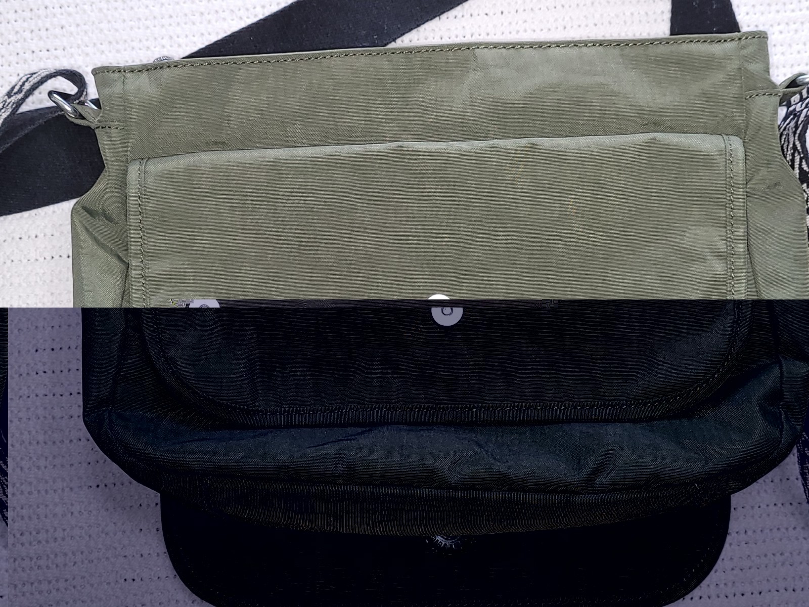 Kipling Women’s Brooklyn Go Shoulder Bag in jaded green nylon Approx 11″x9″