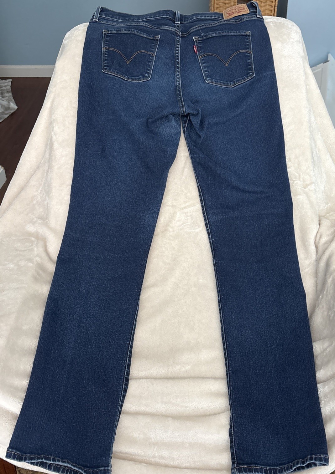 Women’s Levi’s 314 Shaping Straight Size 31