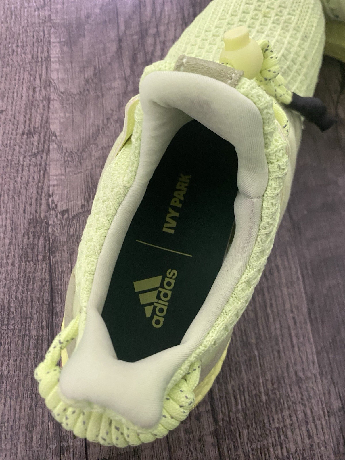 adidas Ivy Park Men’s Ultraboost Neon Green Running Shoes Size 6