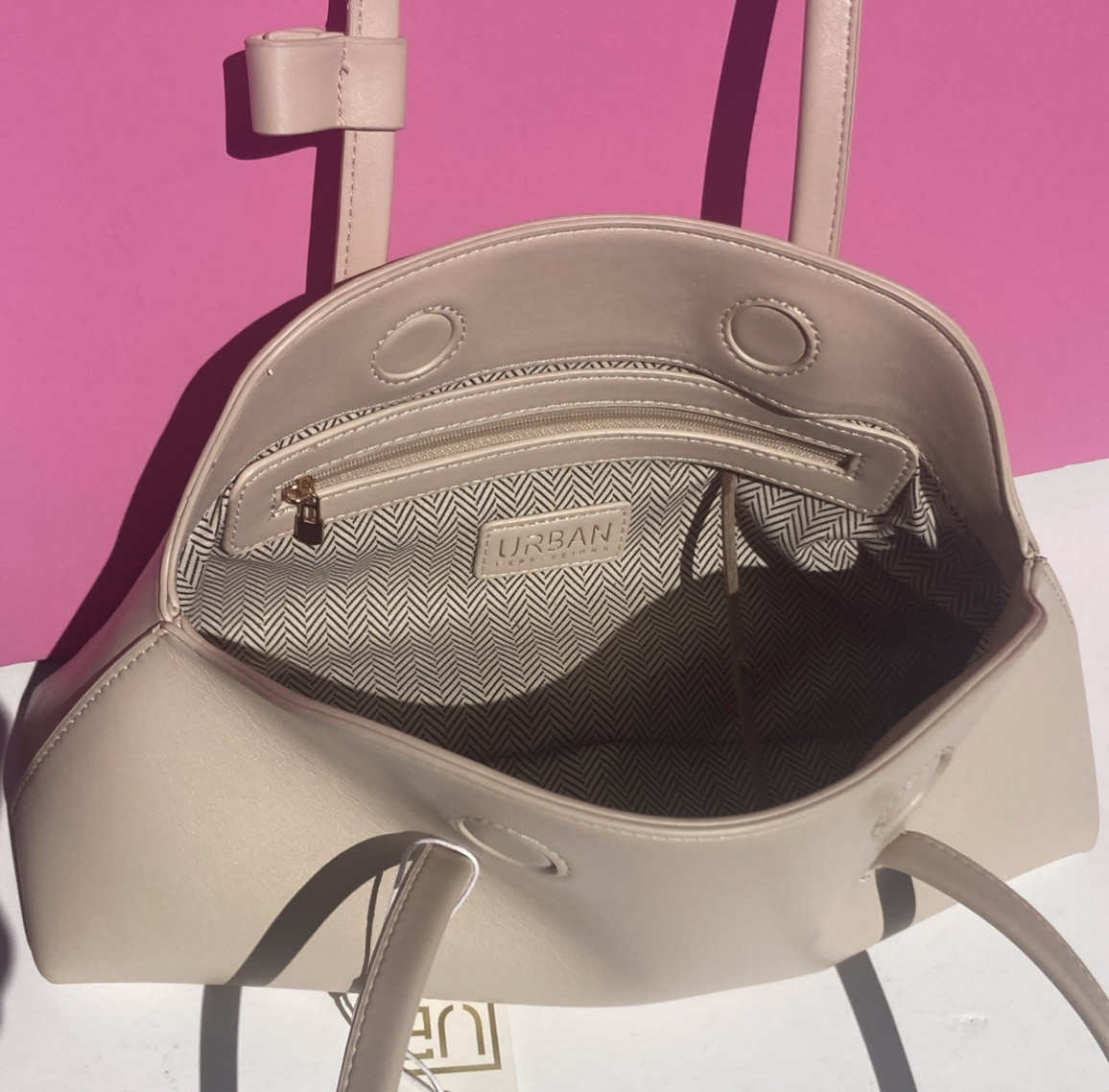 Urban Expressions NWT Stylish Oat Milk Vegan Leather Top Handle Shoulder Bag