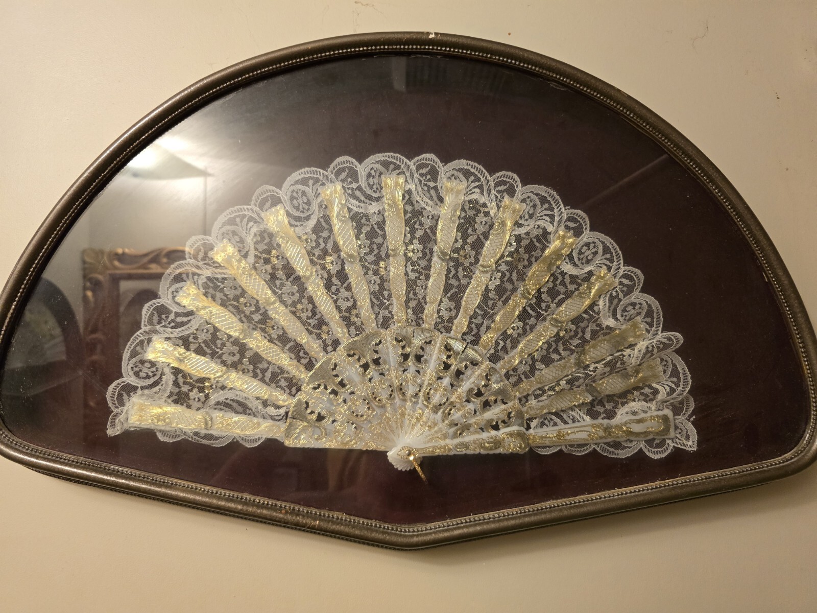 hand fan gold gilt lace EMBELLISHED IN SHADOW BOX WITH GLASS 15″x 25″ EXQUISITE