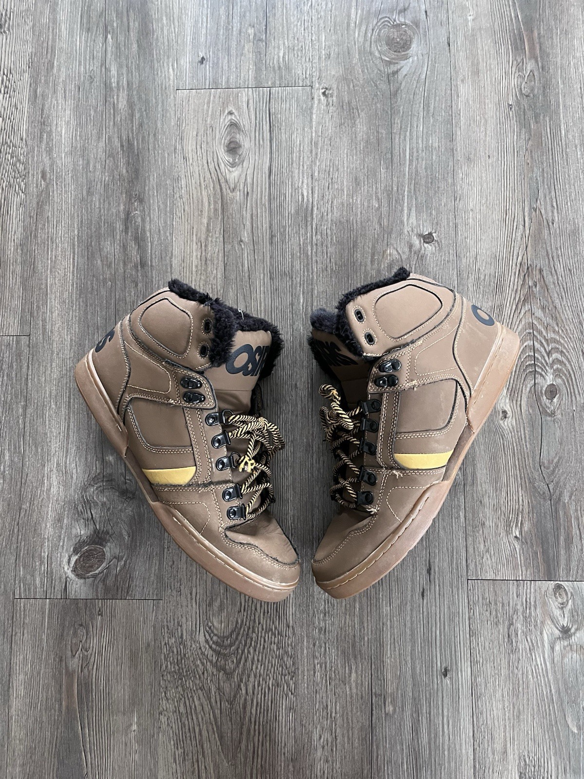 Osiris nyc 83 shearling tan nubuck fur lined hightop top sneakers