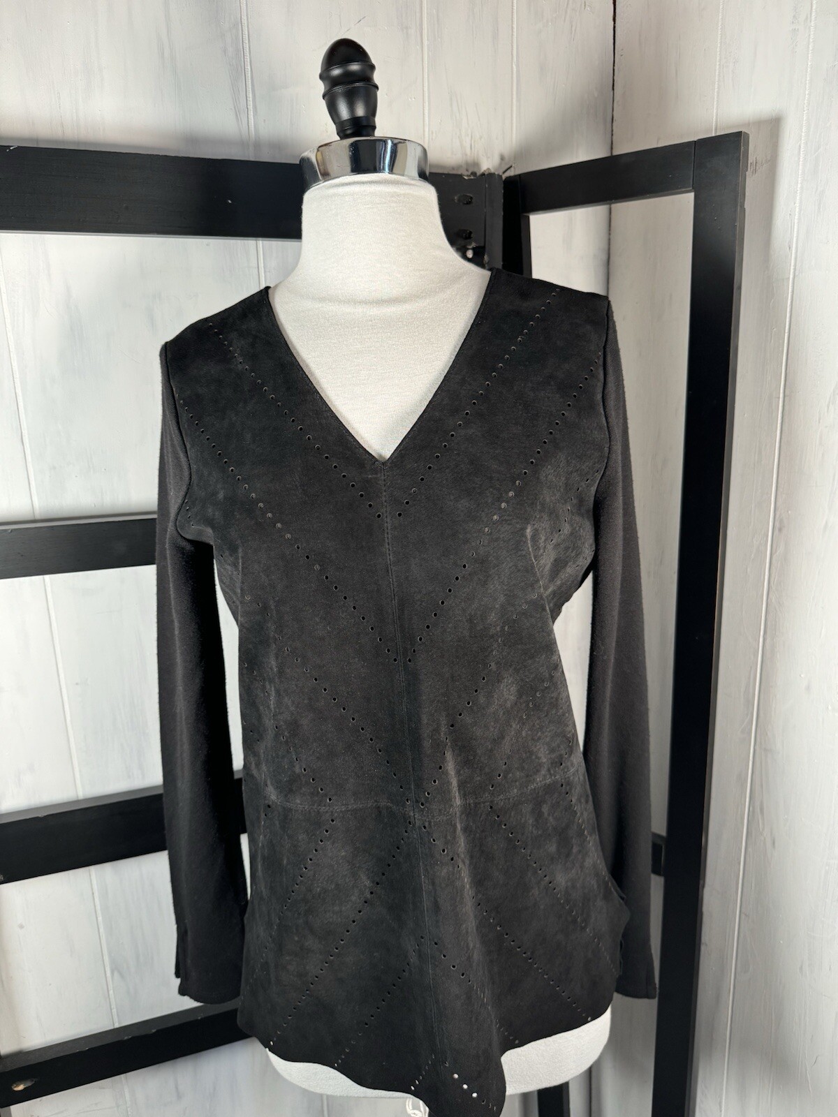 Ecru Black Leather Bodice Perforated V-Neck, Excellently Draped Top, Size Small