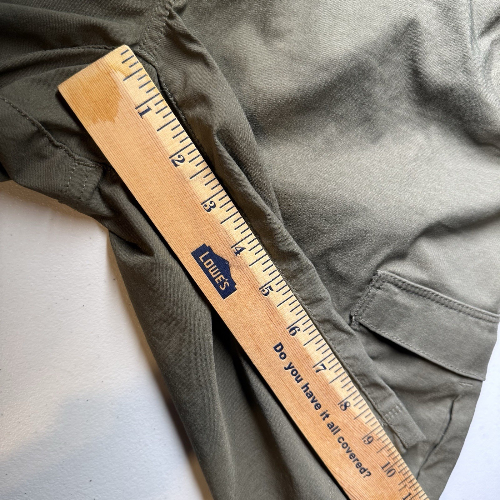 Duluth Trading Co. Women’s Cargo Shorts 4/28 Green 10″ Inseam Nylon Stretch