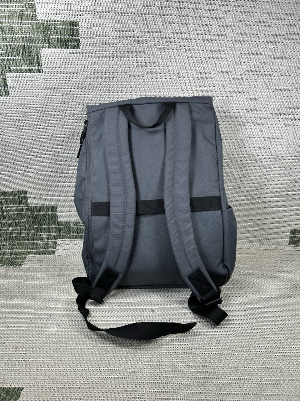 Everlane Backpack The ReNew Transit Charcoal Laptop Sleeve Adjustable Shoulder