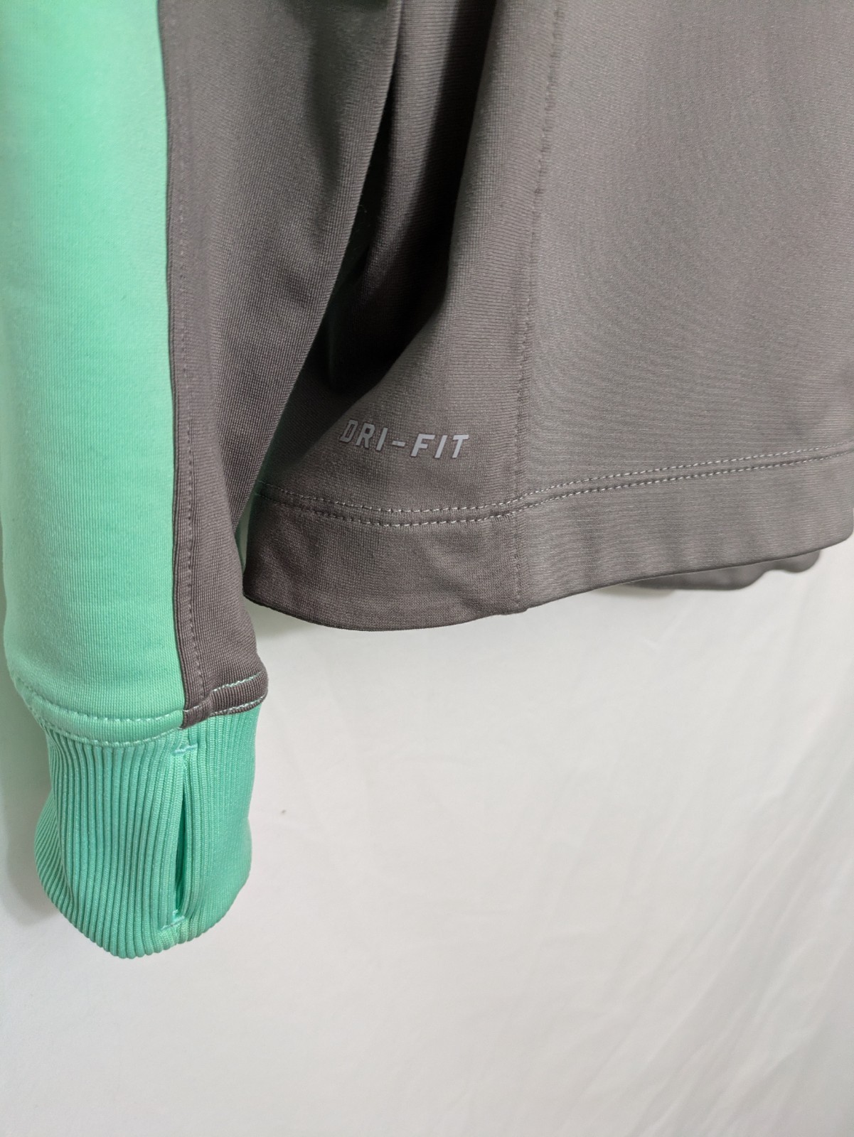 Nike Dri-Fit Hoodie Gray Mint Green Half Zip Pullover Women’s M Running Workout