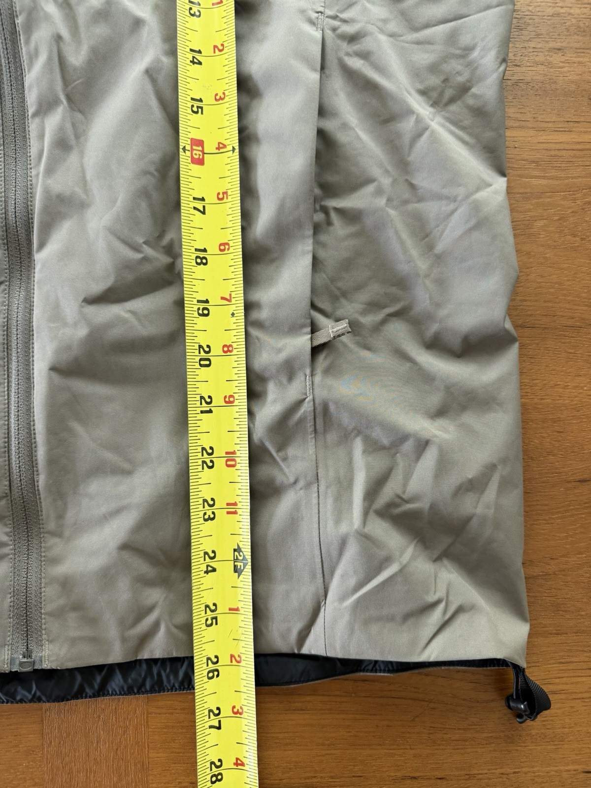 Arc’teryx Solano Hoody-GORE-TEX INFINIUM–Moonshadow/Dracaena (medium)