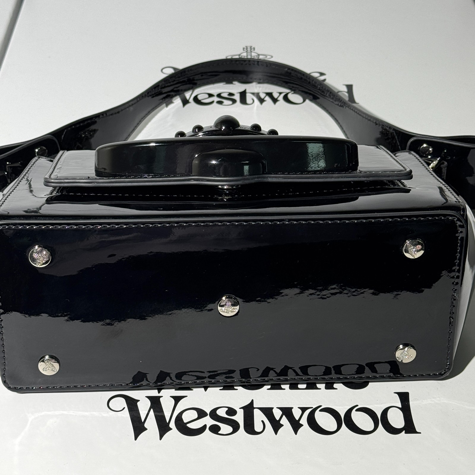 Vivienne Westwood Hazel Medium Shoulder Bag Patent Leather Black F/S JP [DDP]