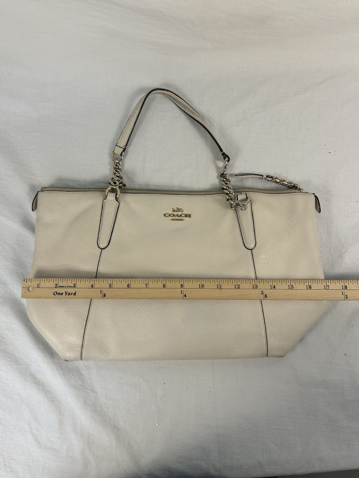 Coach F29007 Ava Chain Tote In Ivory Crossgrain Leather