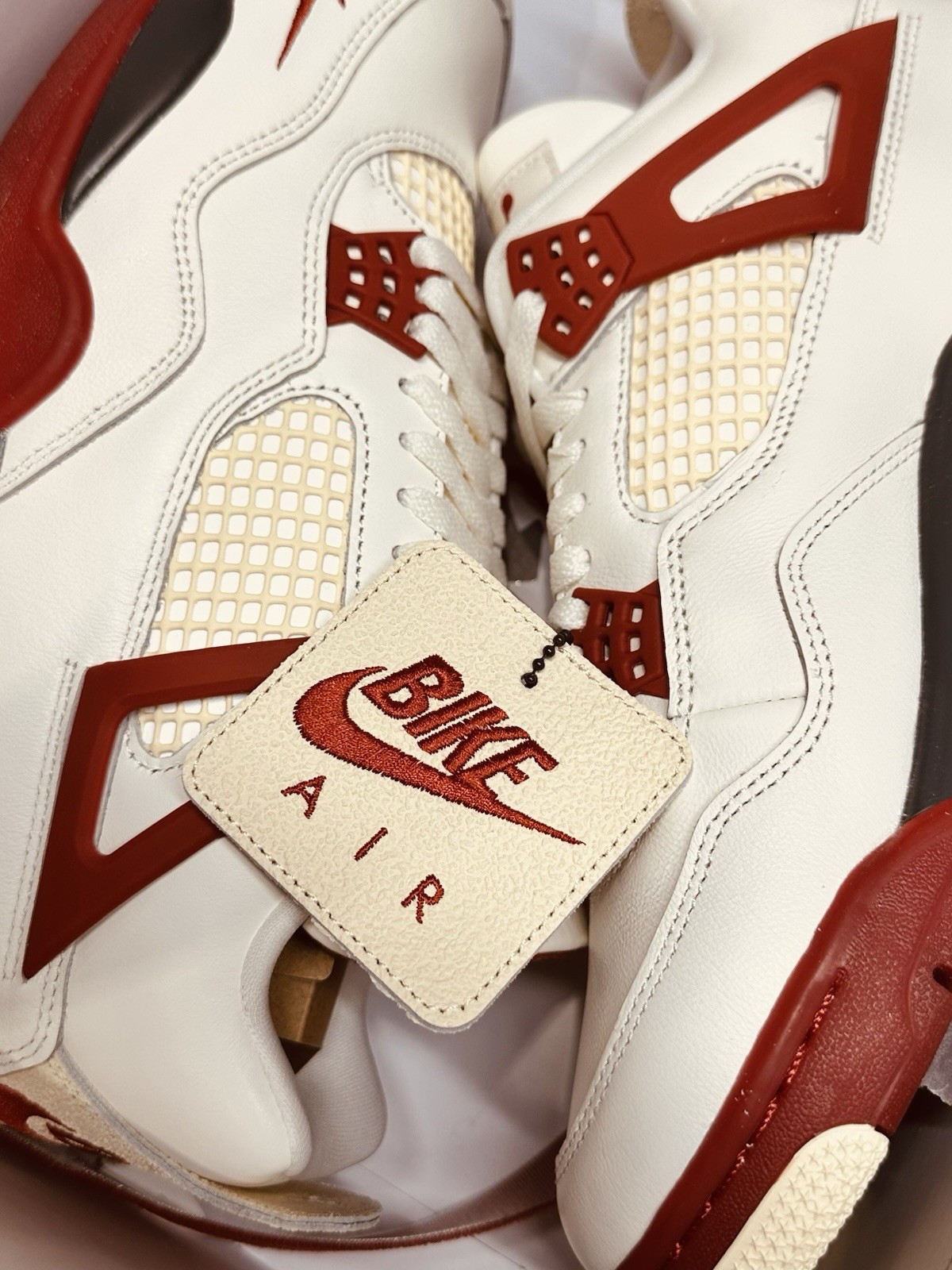 🧱 NIKE AIR JORDAN 4 HANG TAG ~RETRO~ 90s Brick By brick KEYCHAIN AUTHENTIC