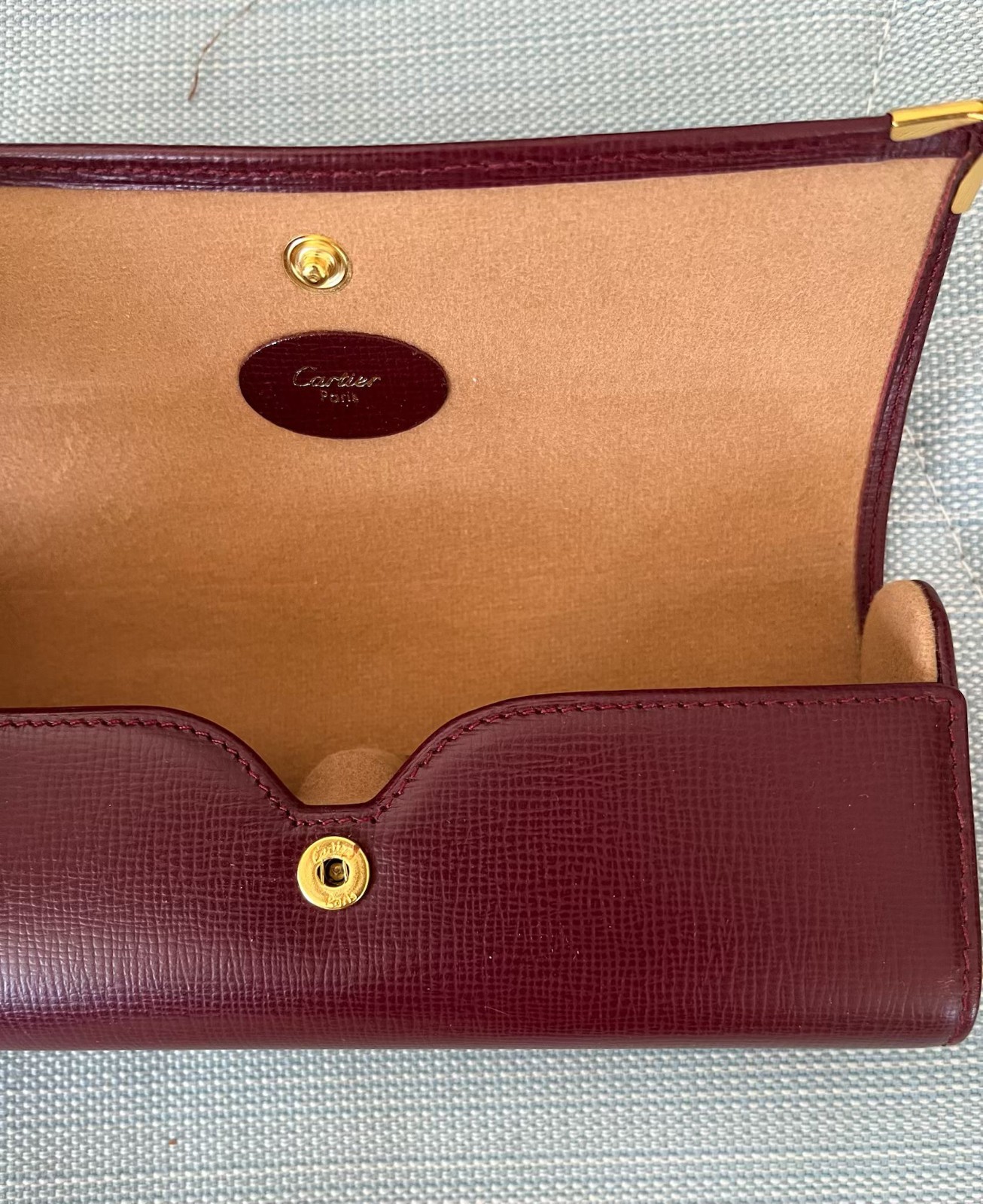 Cartier Must De Cartier Eyeglass Case Bordeaux Leather Hard
