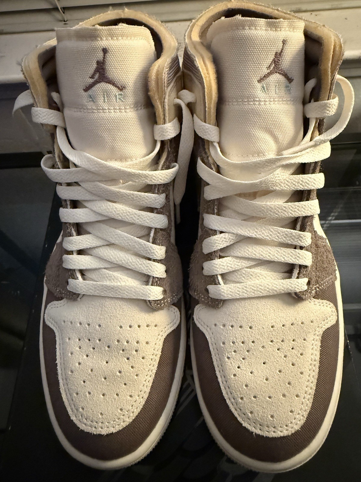 Jordan Air Jordan 1 Mid SE Craft “Inside Out” Sail Taupe DM9652-102