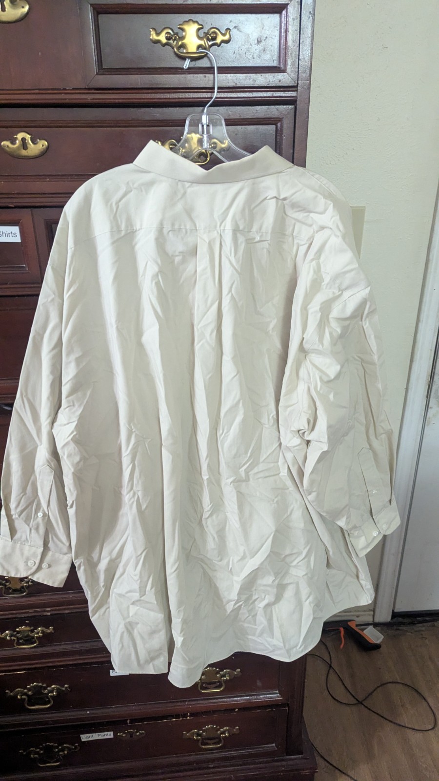 Large Lot MENS BUTTON DOWN DRESS SHIRTS 4XL 20×34/35/36/37/38/39 22×35 SOLID