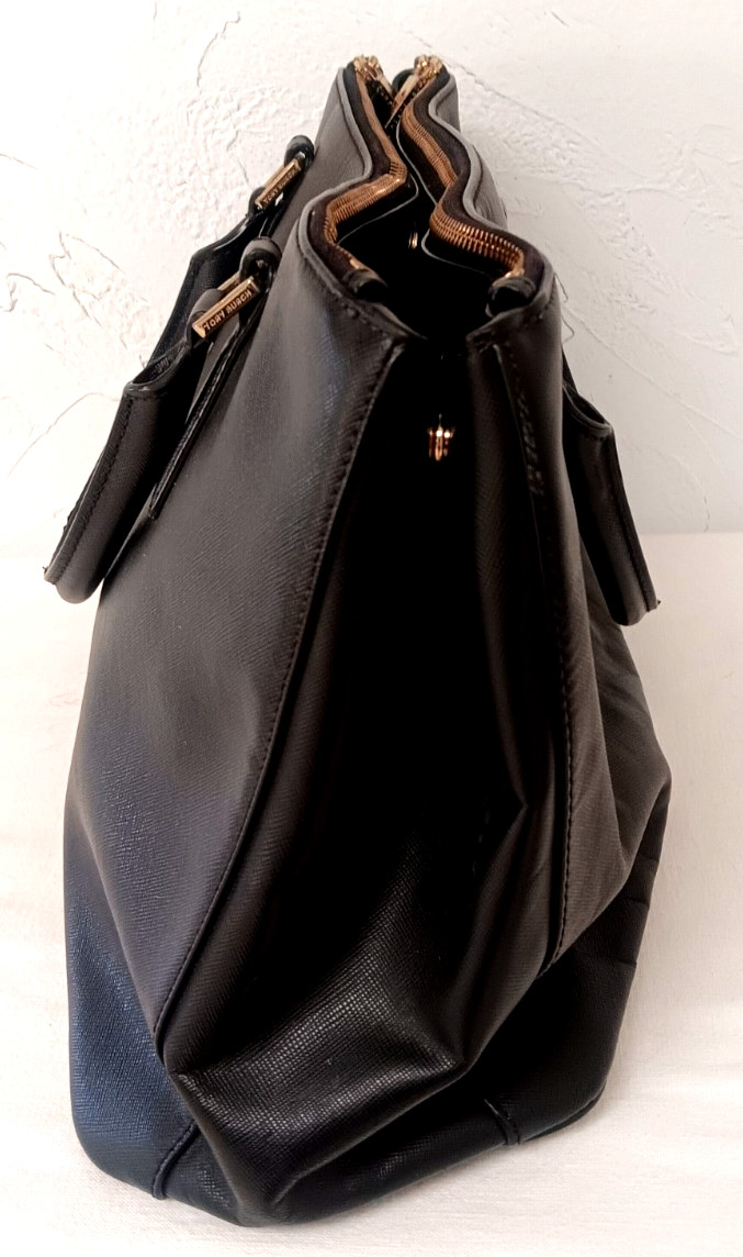 Tory Burch Robinson Double Zip Bag Black ECU