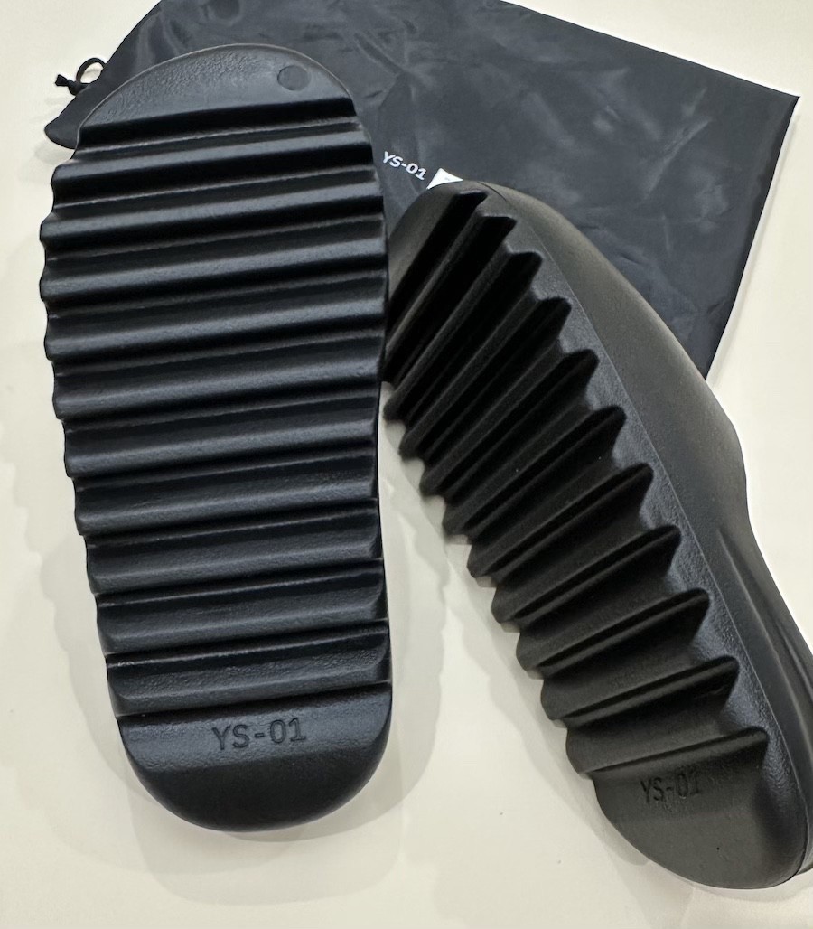 Yeezy Slides Black YS-01 Men’s Size 12