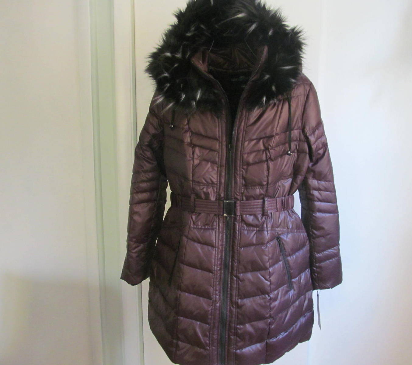 NWT Fleet Street Down Hooded Berry Womens Jacket Size M $200