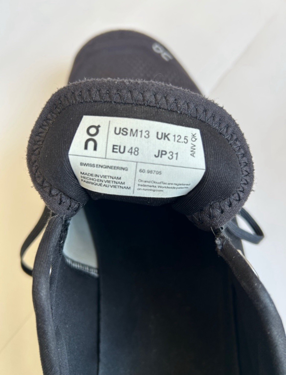 On Cloud X Men’s Running Shoes SiZE 13