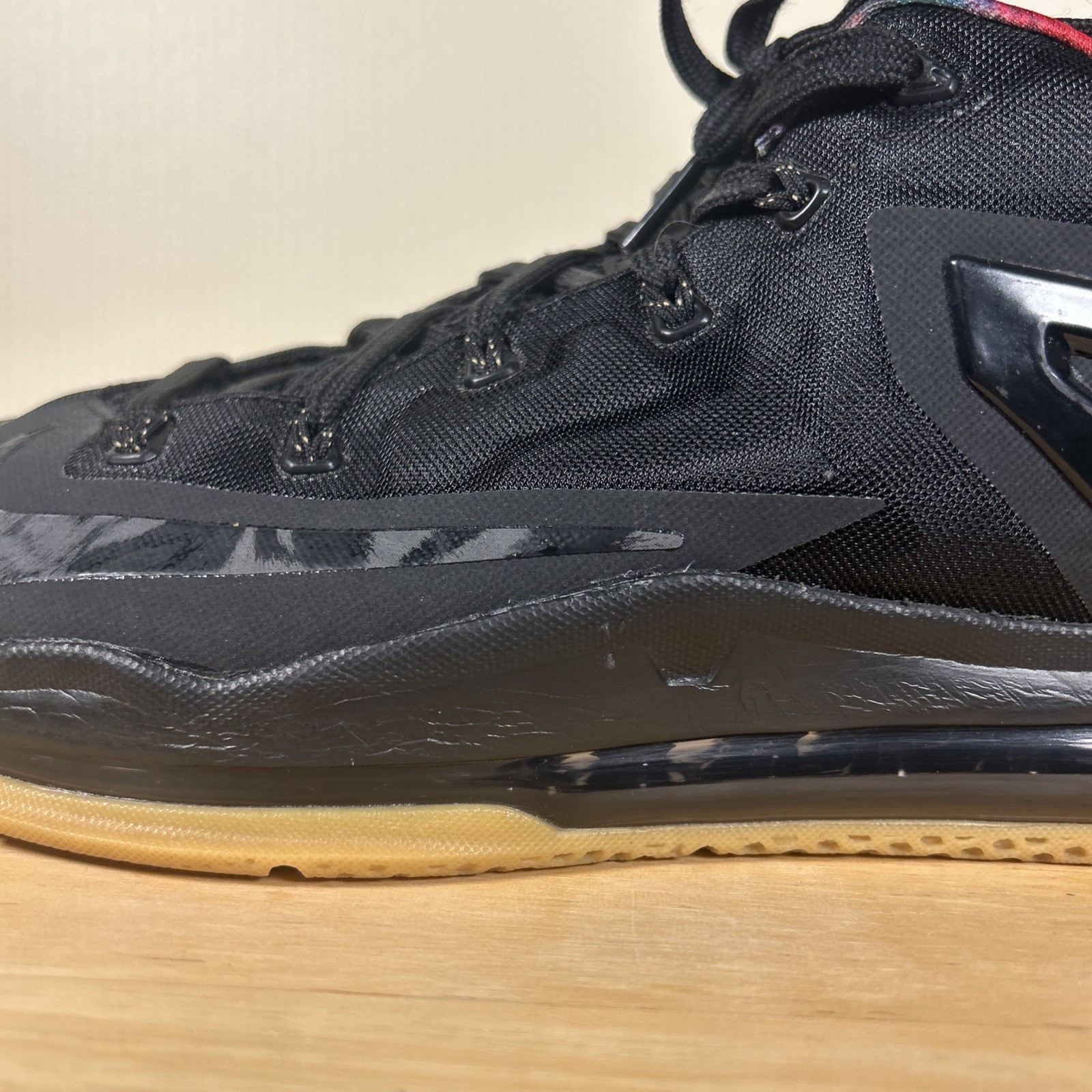 Size 10 – Nike Max LeBron 11 Low Gum Black Leather (642849-078) w/ Original Box