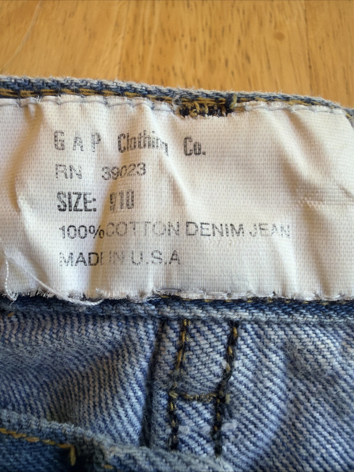 Gap Women’s Vintage 90s Jeans Size 9/10 (26) High Rise Straight Leg Medium Wash