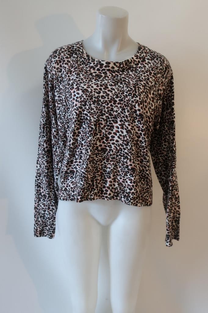 Womens Sanctuary (Item-806) White Black Pink Animal Print Sweater L