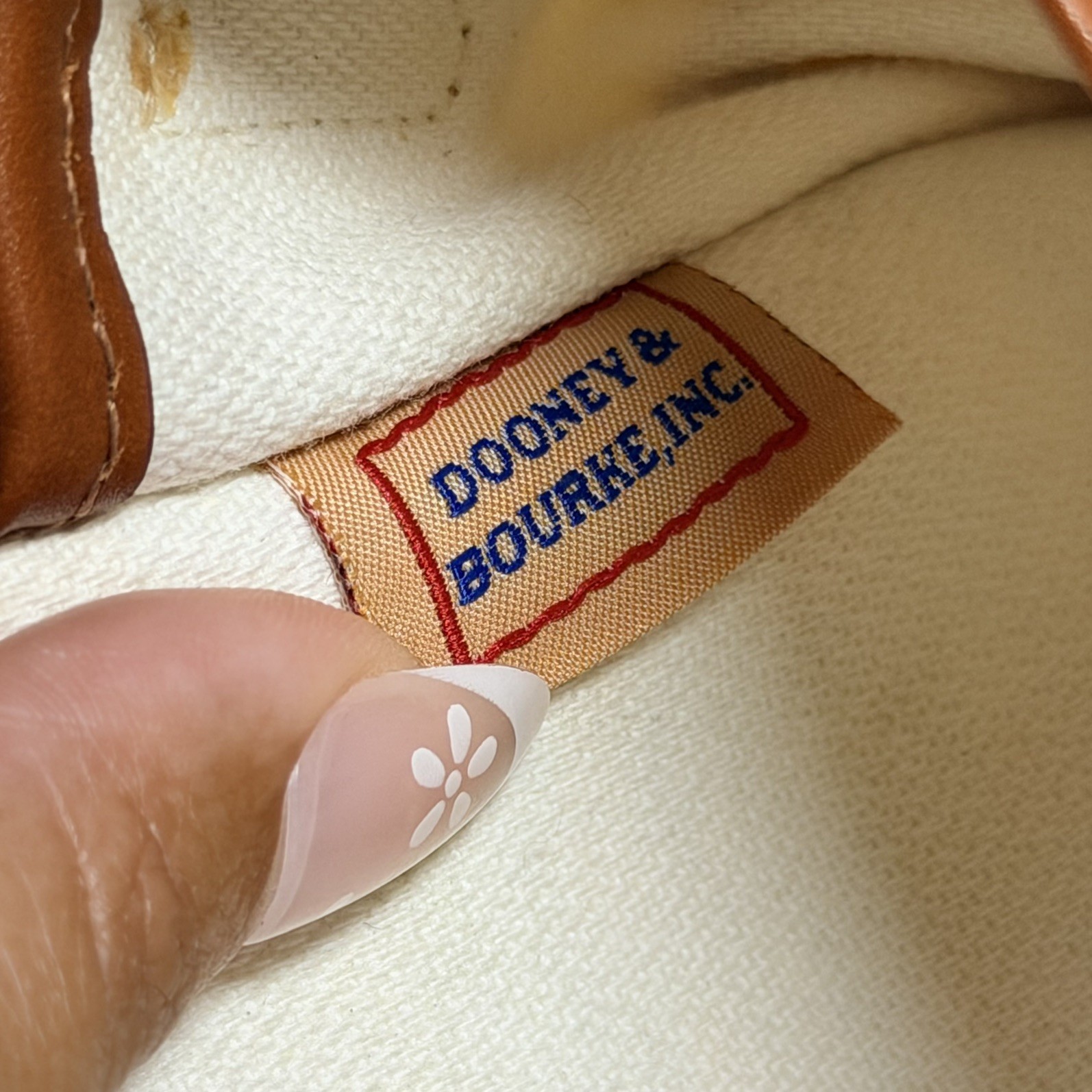 Vintage Dooney & Bourke Multicolor Crest Logo Pochette Shoulder Bag Y2K Leather