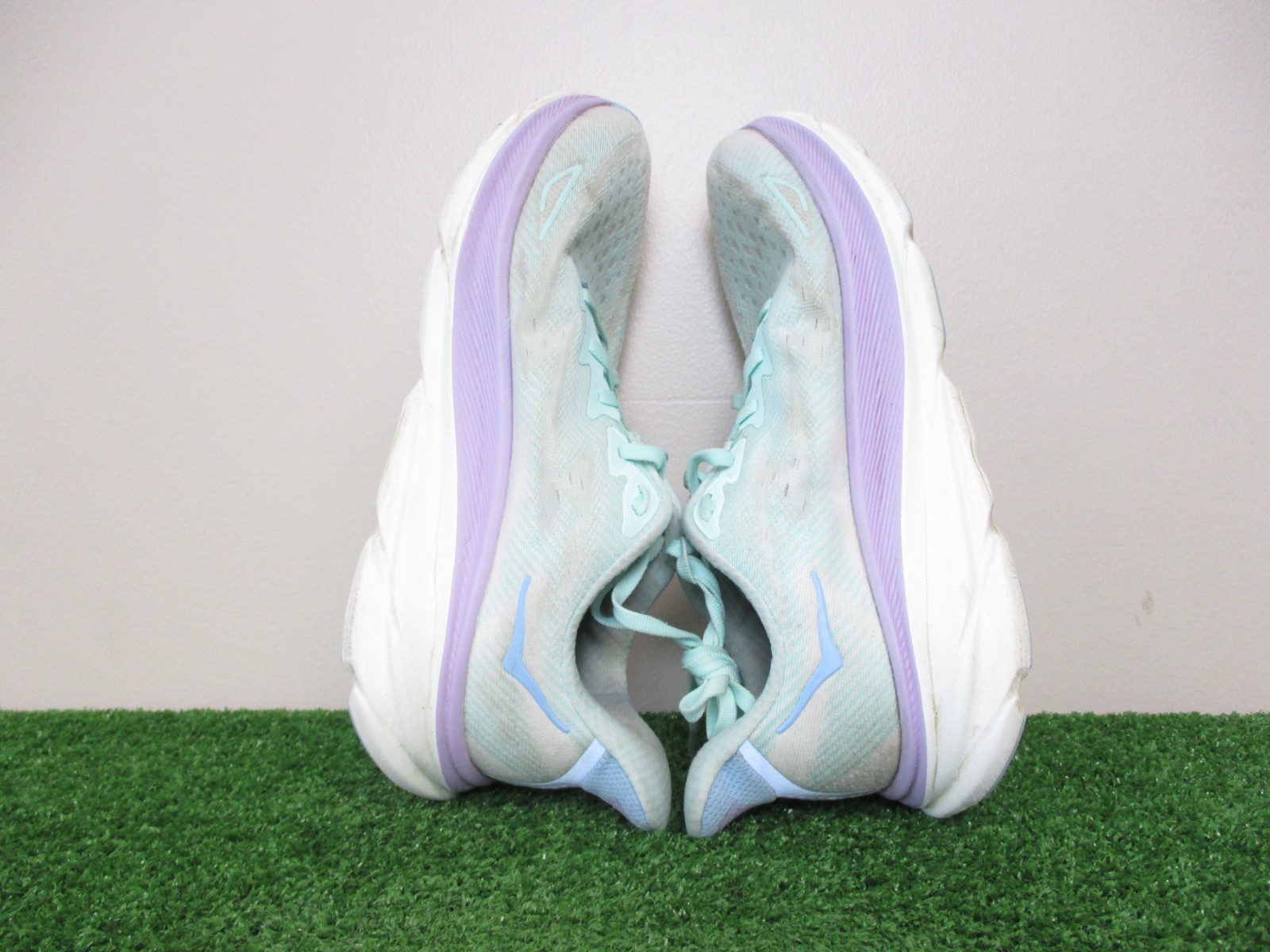 Hoka Clifton 9 Shoes Womens 9.5 Green Purple White Track Road Running Cushion *