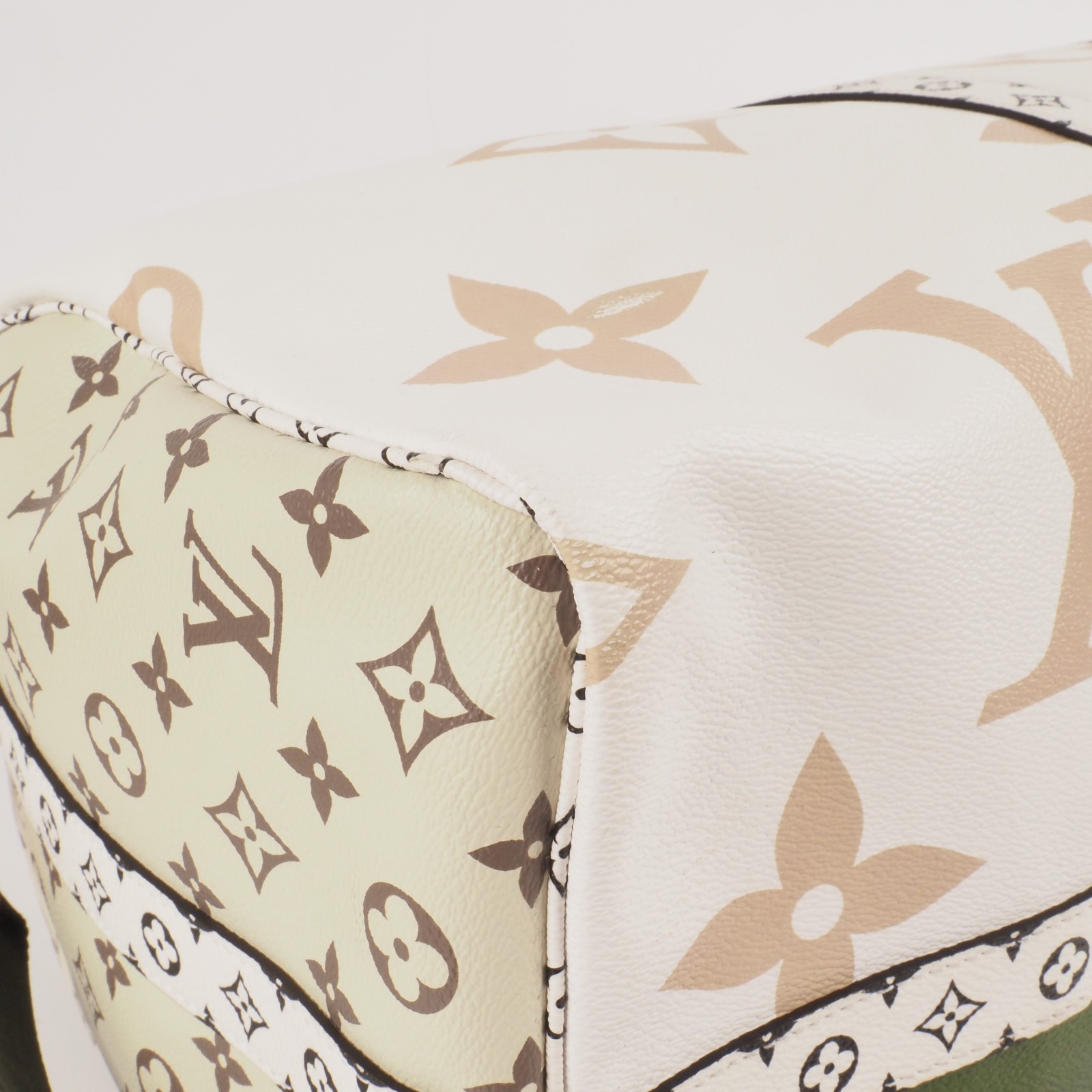 LOUIS VUITTON Keepall 50 Giant Mng Khaki/White M44590 Limited Bag OP: 3000€