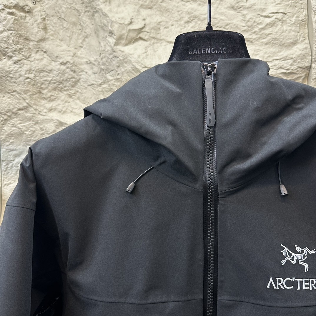 Arcteryx Alpha SV winter Jacket Men’s Black Size M new