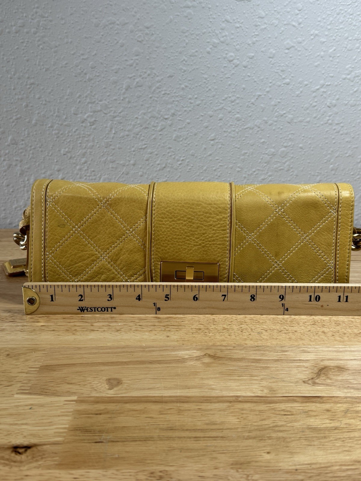 Liz Claiborne Geniune Yellow Leather Y2K Baggett Style Shoulder Handbag