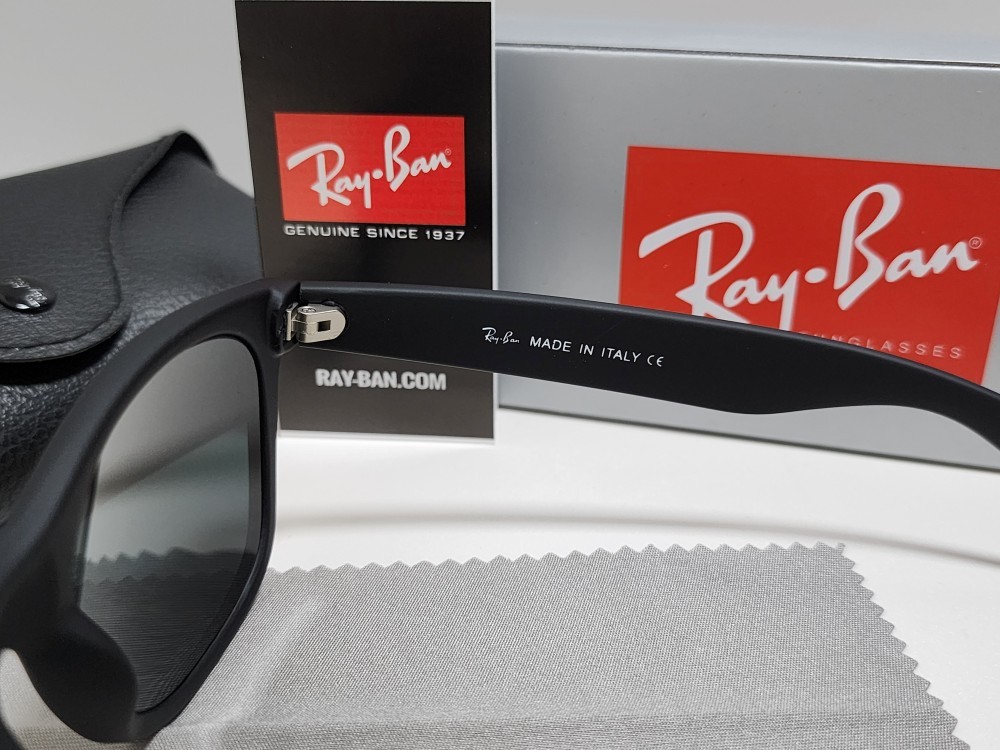 Ray-Ban RB2140 Classic Wayfarer Sunglasses Black Frame Glass black Lens 50/22 mm