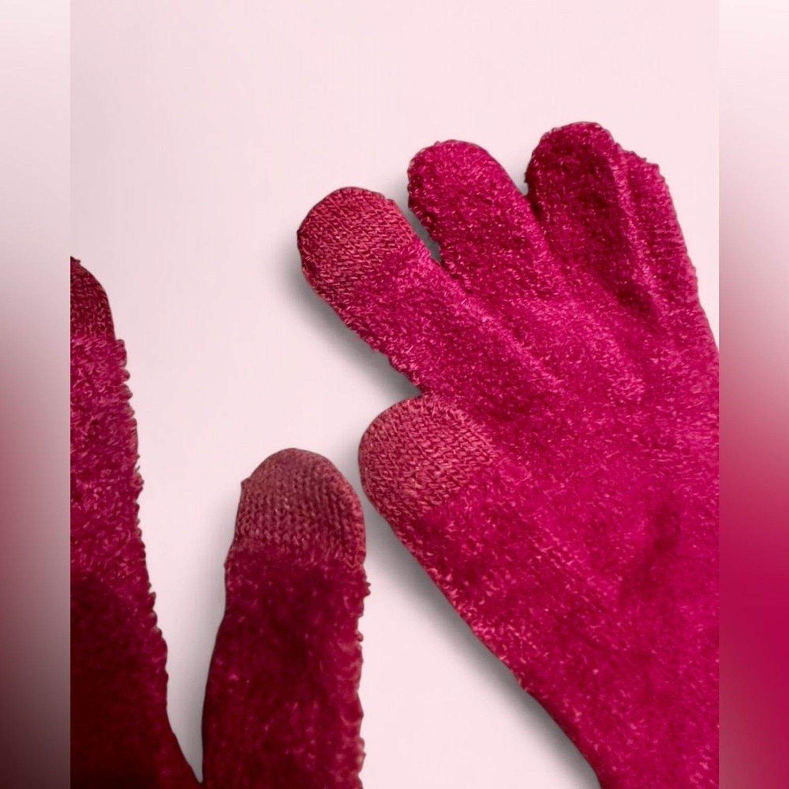 Cejon Tech-Friendly Silver-Knit Fabric Gloves