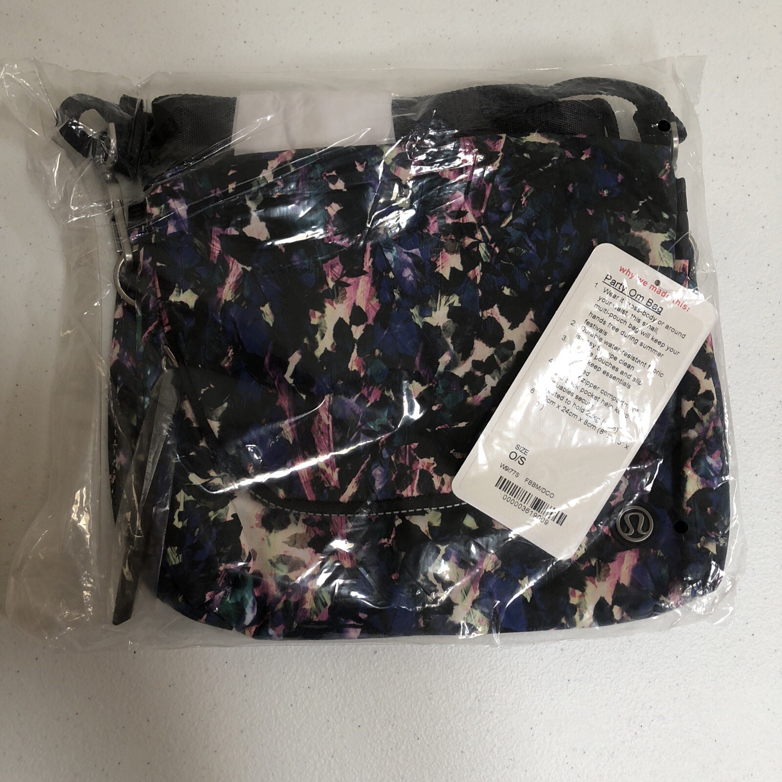 Lululemon Party Om Bag – Floral Backdrop Black Multi / Deep Coal NWT Purse