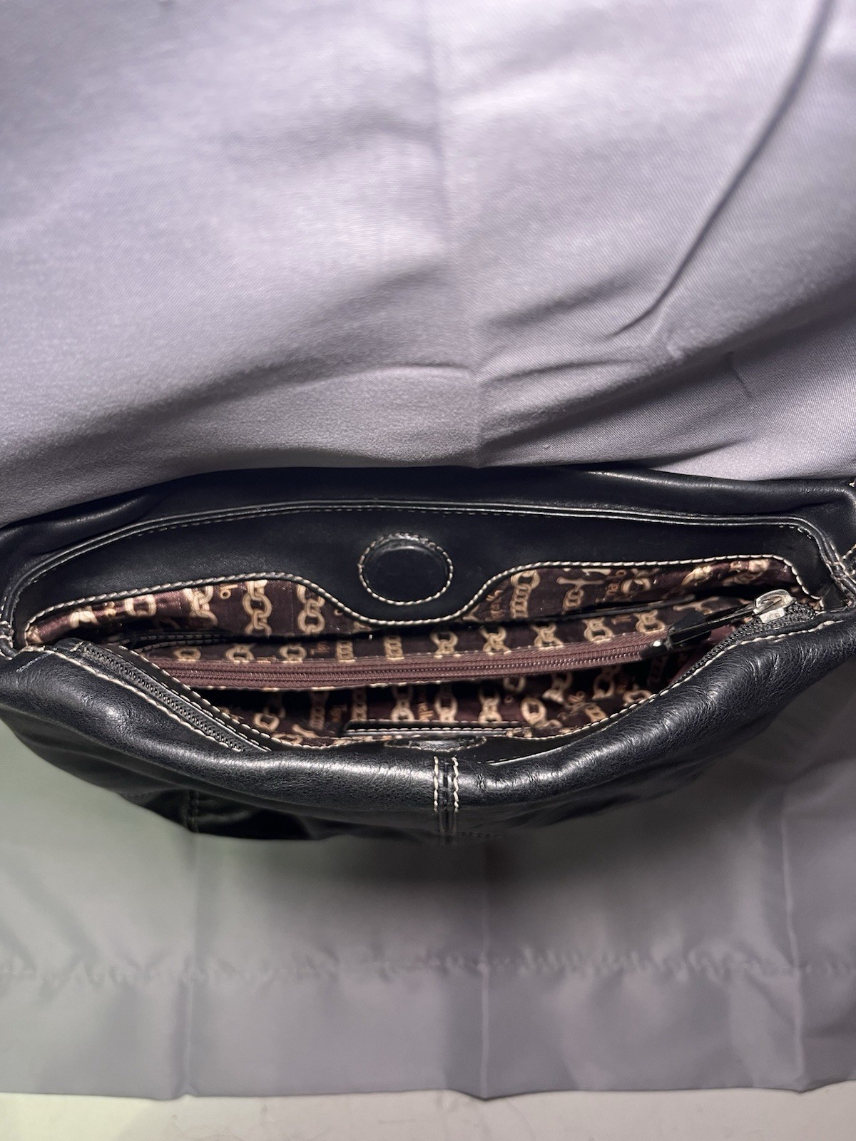 Women’s Black Shoulder Bag Zip & Magnetic Closure Lined Inner Pockets Silver
