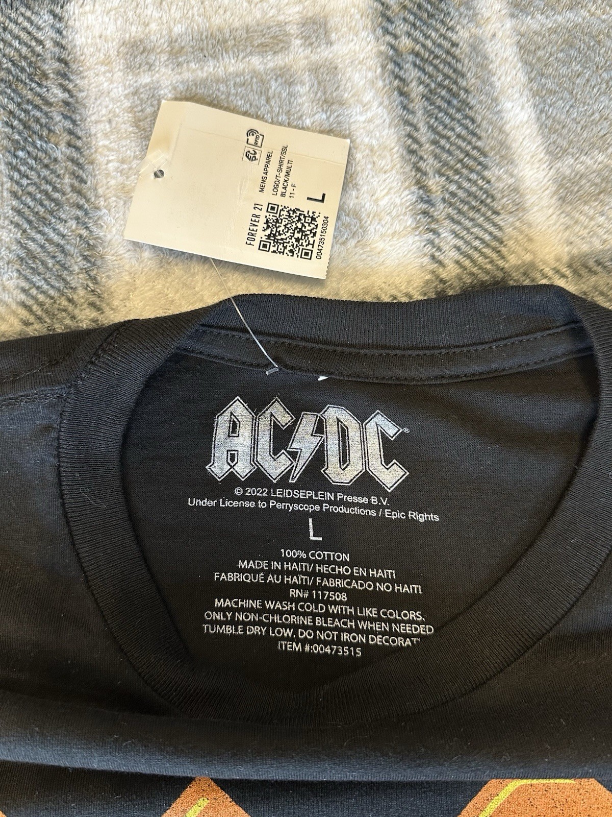 AC/DC Let There Be Rock Black Size LARGE Unisex T-Shirt – ACDC – NWT