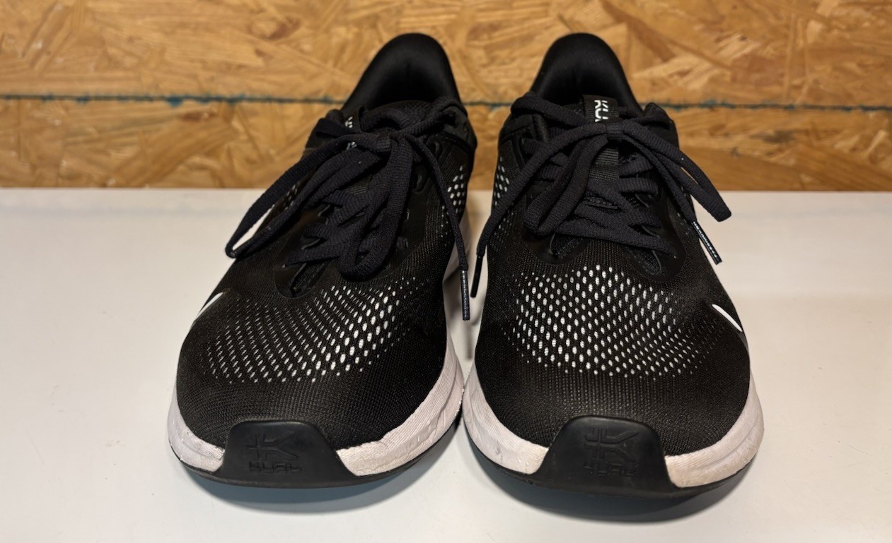 KURU ATOM Mens Size 10 Black Running Walking Shoes Athletic Comfort Sneakers