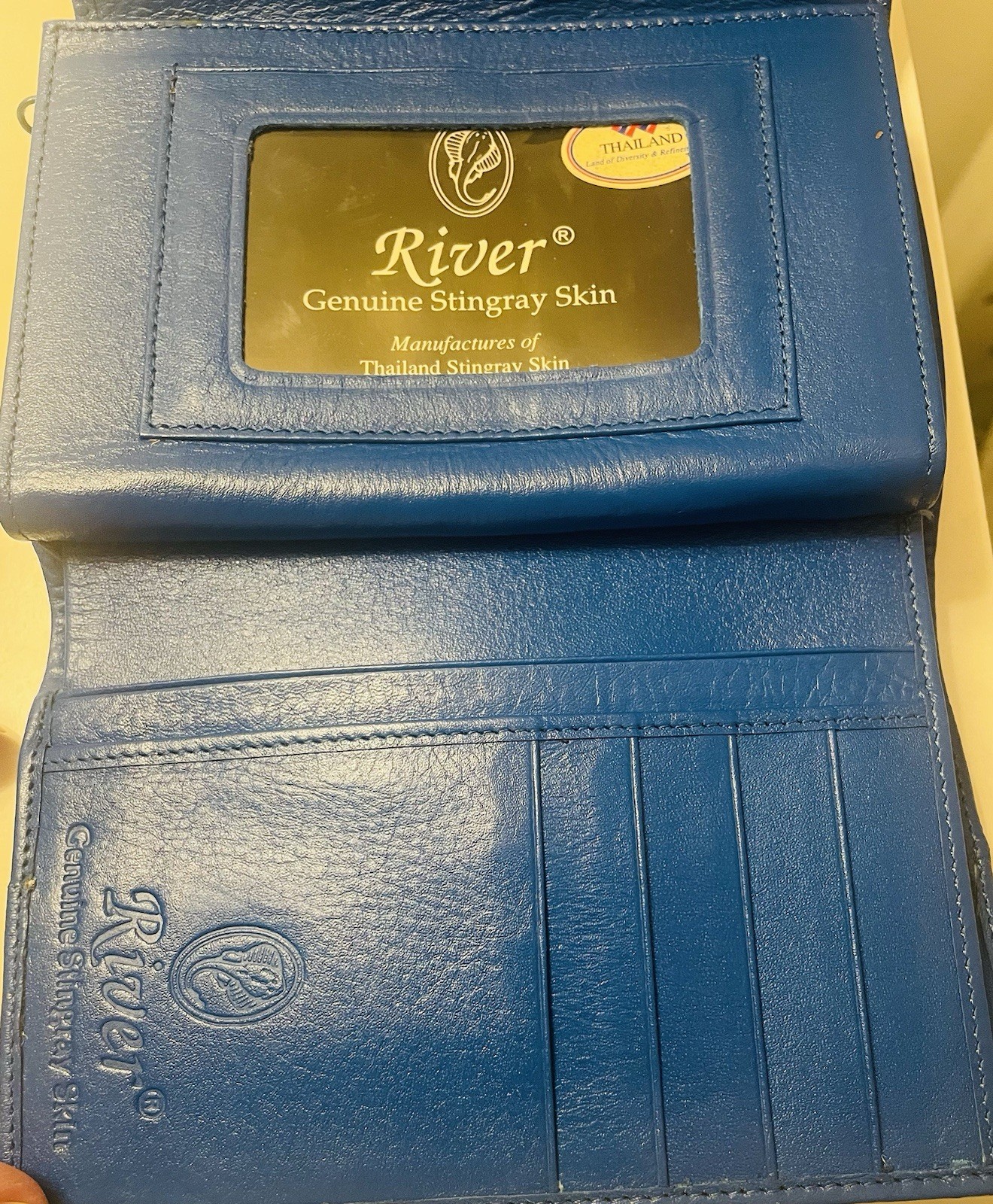 Blue Stingray Clutch/ Wallet Credit Cards, ID , Change and Bill Compartment New