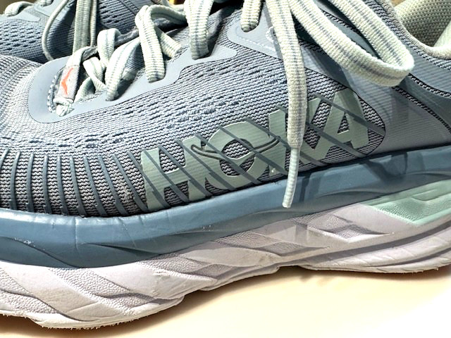 HOKA ONE ONE Light Blue WOMENS Atheltic RUNNING Lightweight BONDI 7 SHOES Sz 8