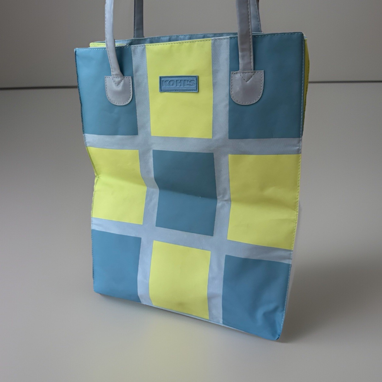 KOHLS BLUE GREEN TOTE SHOPPING CARRYING BEACH BAG 17×13” RUBBER LINED ZIPPER NEW