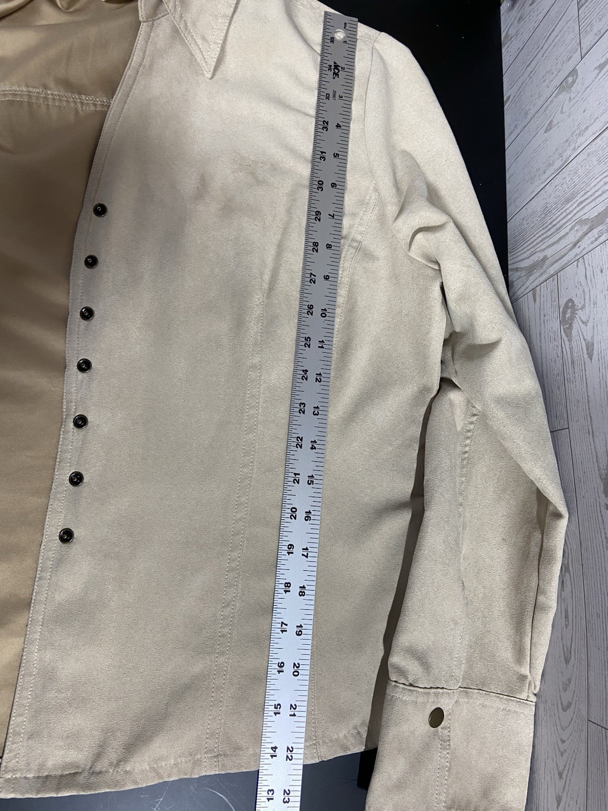 Cato L Beige Solid Collared Button-Front Long Sleeve Woven Polyester Top