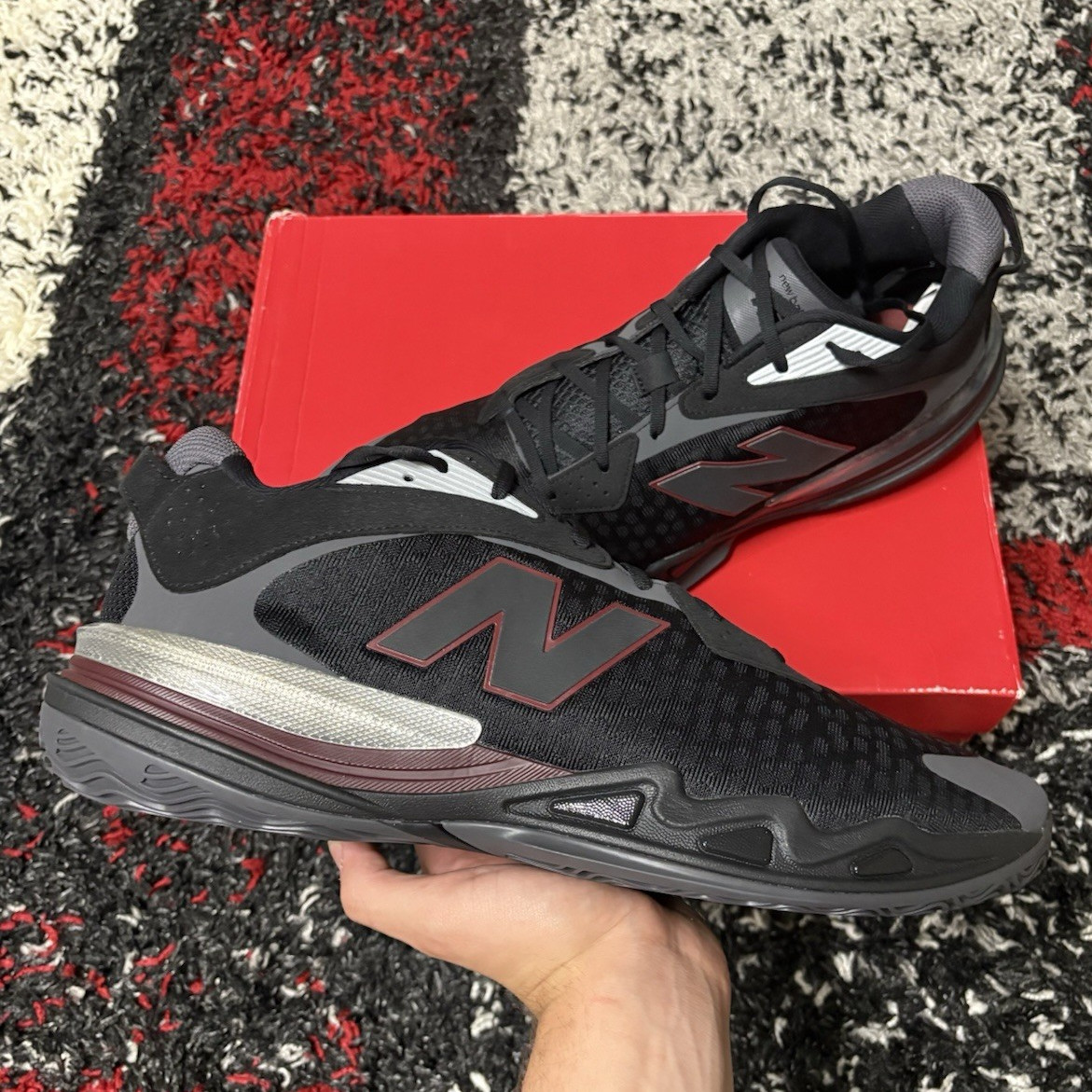 New Balance Men’s Low Top Athletic Sneaker Black/Gray/Red Colorblock Lace-Up