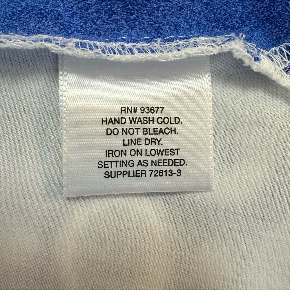 Liz Claiborne Top Medium Sleeveless Ombre Geometric Sleeveless Scalloped Trim
