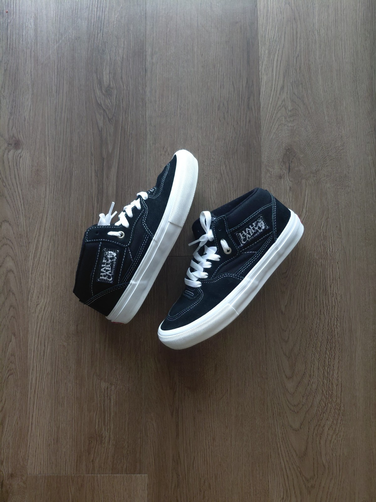 Vans 1992 Half Cab Sneakers | Vintage Skate Shoes | Men’s 5.5