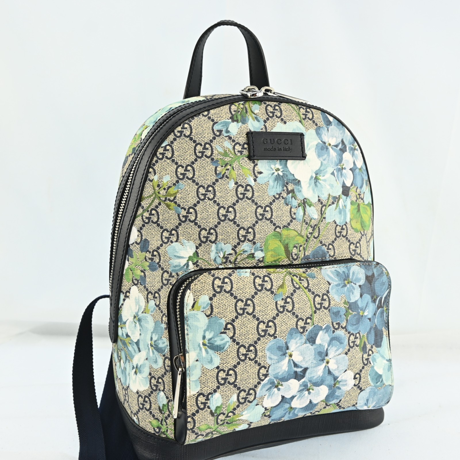 Auth GUCCI GG Blooms 546327 Beige Navy Multi PVC Leather Backpack C1765OO801