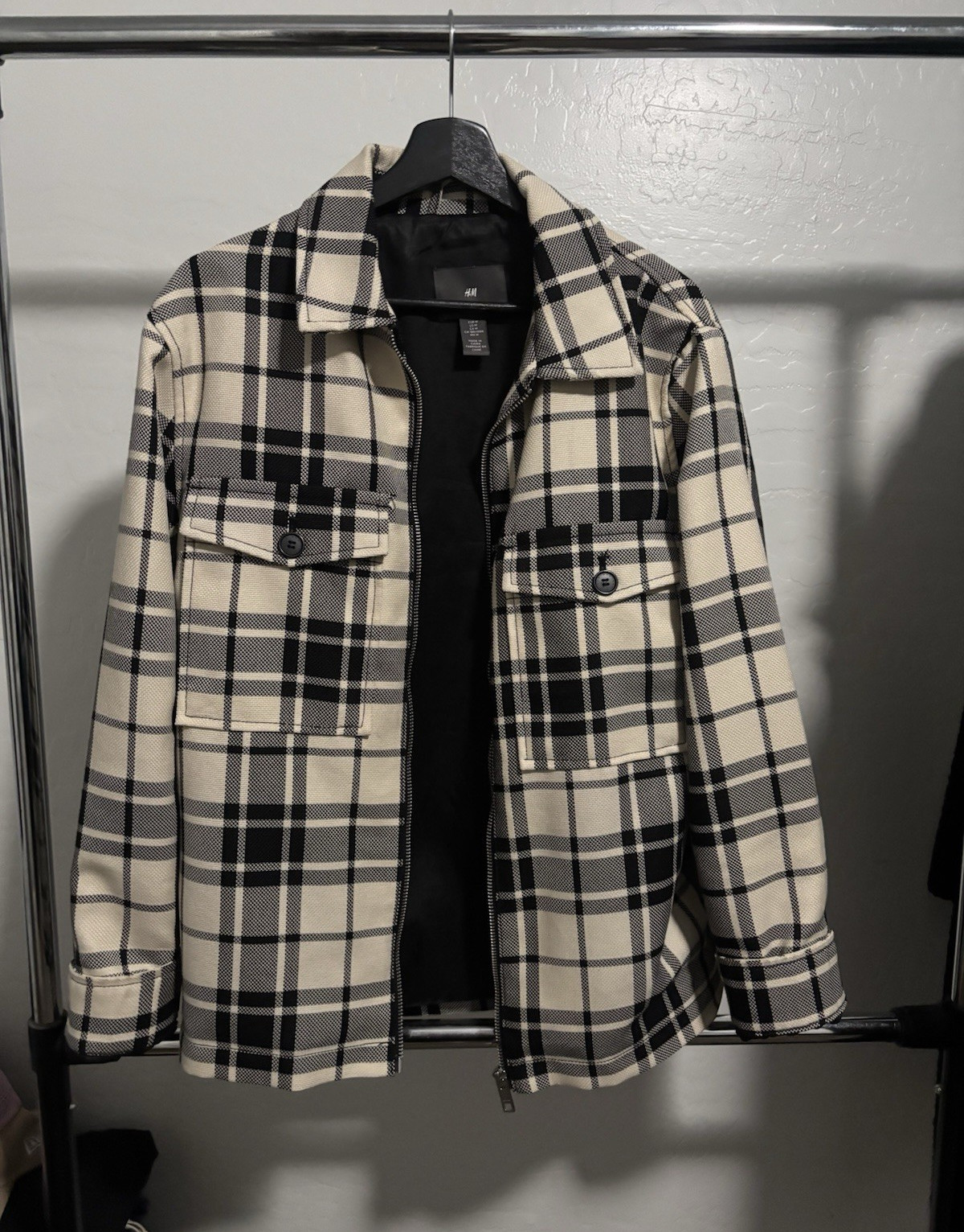 H&M Men’s Beige/Black Plaid Zip Front Collared Jacket w/ Pockets Size M