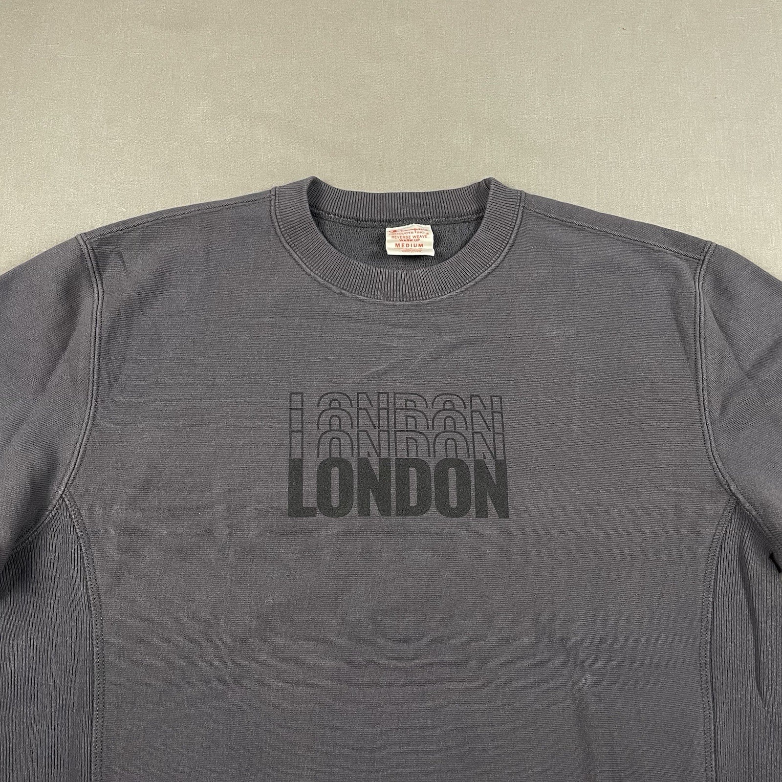 Champion Reverse Weave Warmup Sweatshirt Men’s Medium London Logo MADE IN ITALY