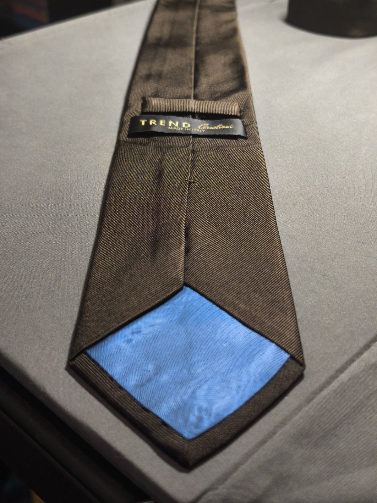 Corneliani Trend – Brown Solid Color Silk Tie Made in Italy