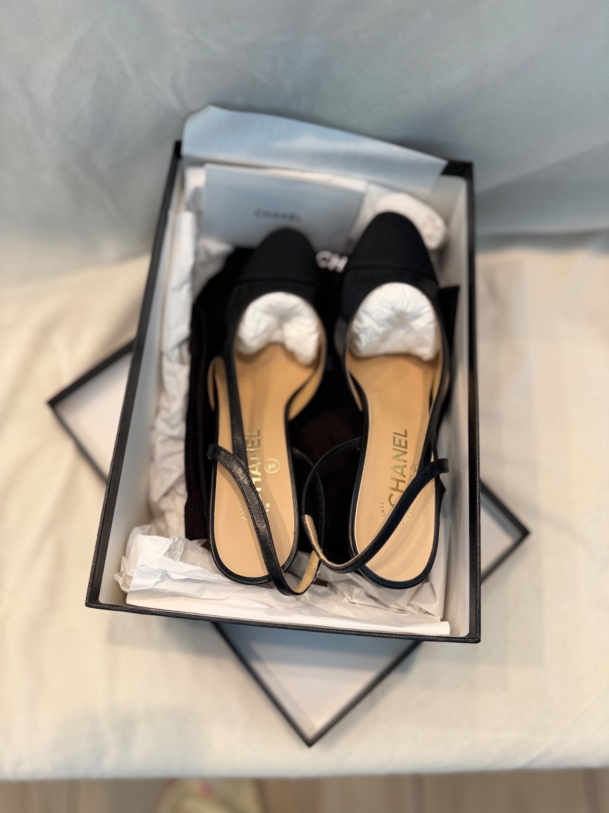 Chanel Leather Slingback Shoes Flats Heels Size 39 (8-8.5 US) Black